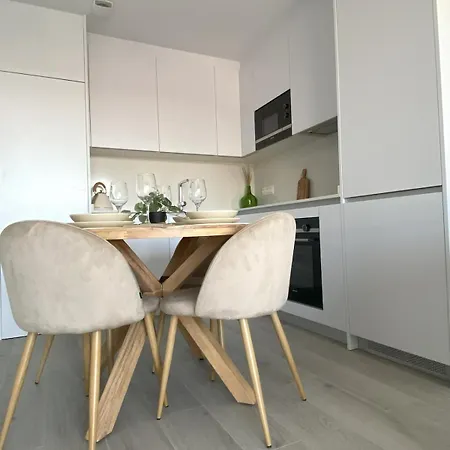 Skyline Center, Luxury, Planta 20 *